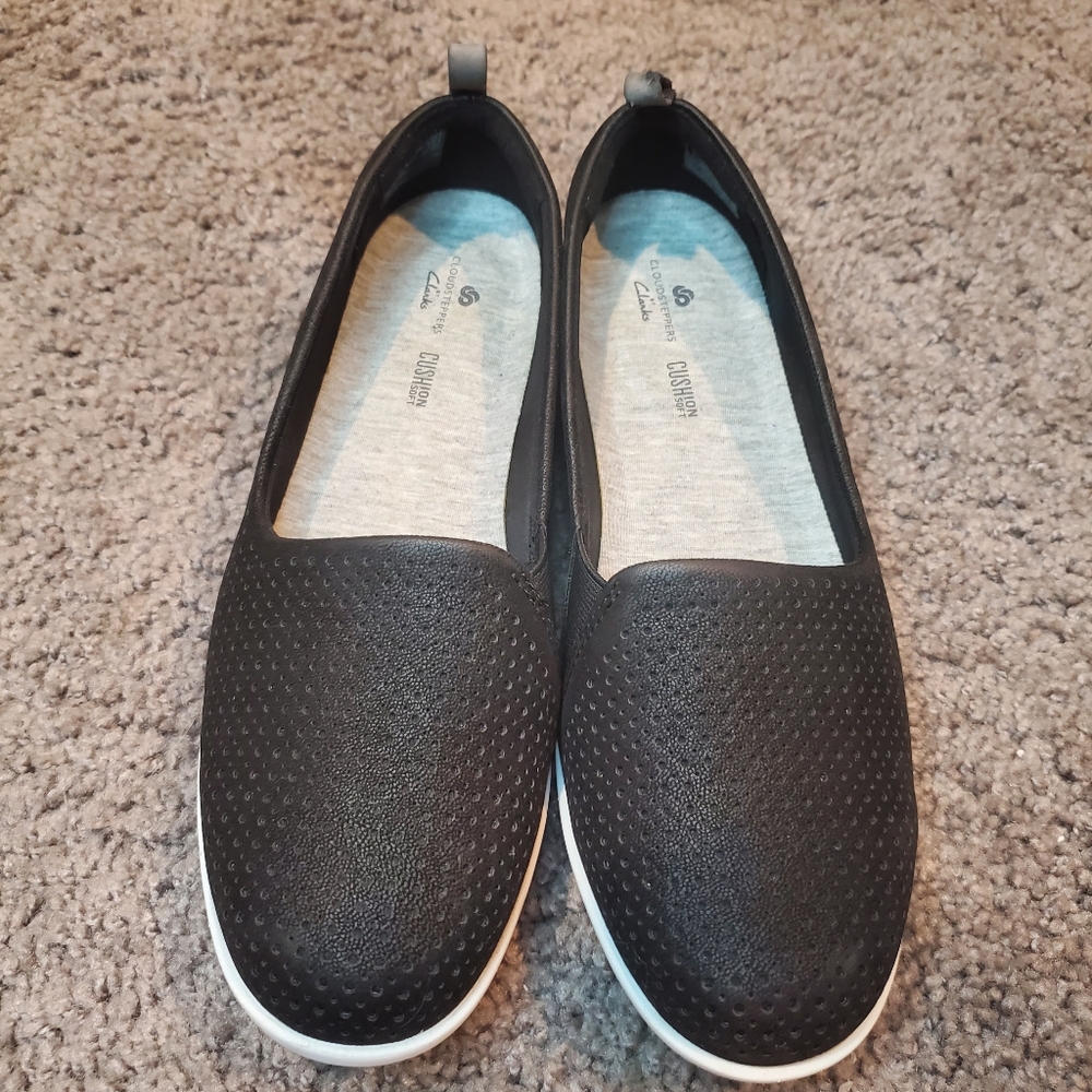 Clarks Cloudsteppers - Black Size 7.5